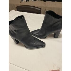 Vince Camuto Lehoea Boots